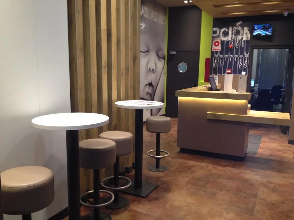 Ibis Budget Sevilla Aeropuerto Guest house